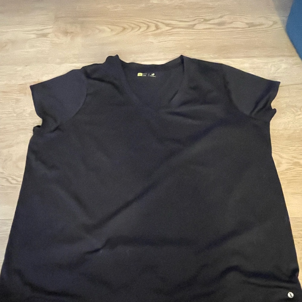 2XL Xersion black fitness shirt